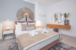 Singer Design Suite - Luxury 60sqm Urban Retreat in Kalamata - Kalamata - 0