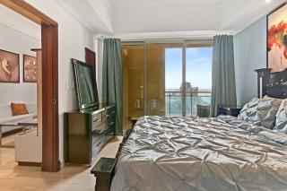 Luxurious Ocean View Suite - 6