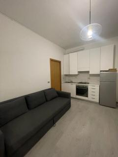 Lovely apartment near Centrale - Milan - 5