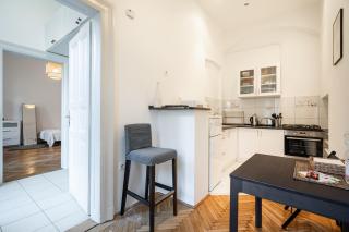 Elementa Luxe Apartment - Budapest - 4