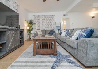 Knot Bay Haven, Dog Friendly, Hot Tub, Fenced yard, Patio and Grill, 3 BR - Rockport - 1
