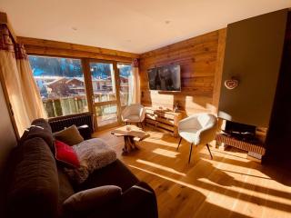 Appartement rénové 3* au coeur de La Clusaz avec balcon et parking - FR-1-459-203 - 0