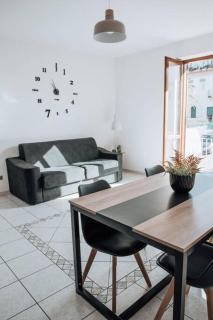 Three-Square house {apartment} - Gioiosa Marea - 6