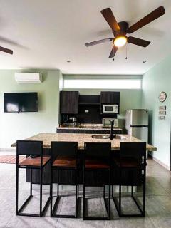 Modern & convenient condo in Jaco downtown - Jacó - 2