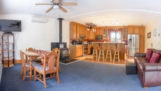 3 Bedroom 2 Bath Carriage House (Pet Friendly) - Bar Harbor - 8