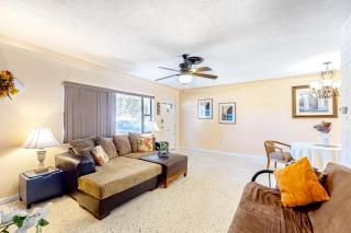 Balmy Breeze Hideaway - 7