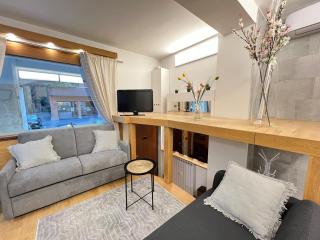 "R&P apartment", short term stay, elegant design, Bisceglie metro station, easy for San Siro and Fiera Milano, free parking - Milan - 9