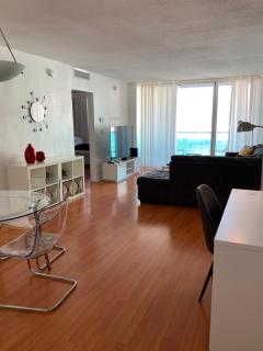 Cozy Ocean View Apartment by Miami Te Espera - HALLANDALE 11E - Hollywood - 9