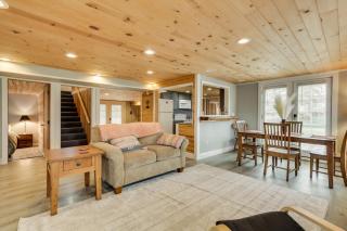 Charming Happy Valley Home 13 Mi to Portland! - 6