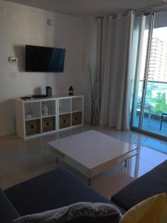 Modern Ocean View Apartment by Miami Te Espera - Hallandale Beach 9E - 1