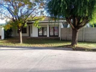 Casa Grande en Necochea, Proxima a la Playa - Necochea - 0