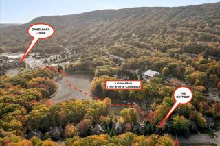 The Outpost Camelback Walk to Ski, Swim, and Fun! - Tannersville - 9