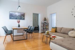 Old Town's Legend: City center condo with balcony - Maribor - 3