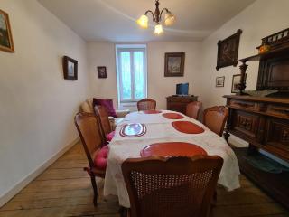 Appartement Confort au Cœur de Saint-Gaultier avec Cour Privative et Accès à Étang - FR-1-591-361 - Saint-Gaultier - 6