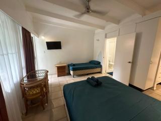 Magnetic Island Resort Studio - 9