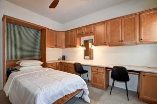 Sedona Retreat W/ Tesla Mobile Charger - 5