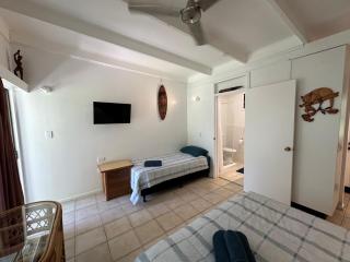 Magnetic Island Resort Studio - Nelly Bay - 2