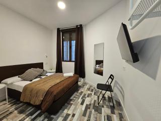 HOSTAL ANDREA GRANVIA - 6