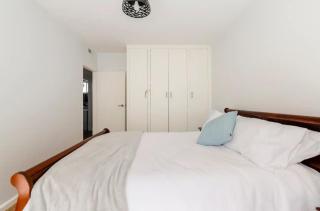 Unwind in style only 7km from CBD - 2