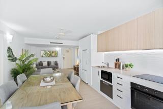 Belle Escapes Drift Beachfront Resort Suite 1305 - Palm Cove - 5