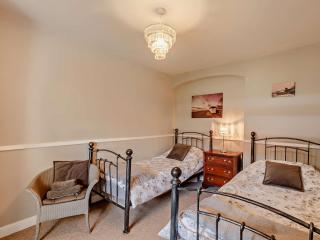3 bed in Eastbourne EHC47 - Eastbourne - 1