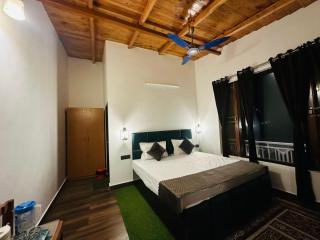 Heaven by lake & woods - 1