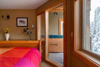 Eagle Ridge Pet-Friendly Chalet - 3