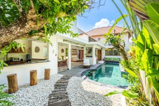 Villa Ku Tama by Villa Finder - Seminyak - 6
