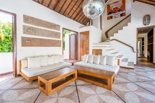 Villa Ku Tama by Villa Finder - Seminyak - 8