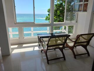 SEASHORE Resort & Villa - 0