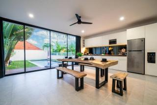 *Luxury Astaga Villa 3*Modern*Terrace*Closed/Open* - Canggu - 8