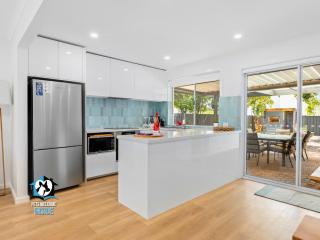 Hampton's Style Holiday Retreat - close to the beach! - Encounter Bay - 4