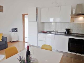 Apartment in Starigrad-Paklenica 6881 - Starigrad-Paklenica - 2
