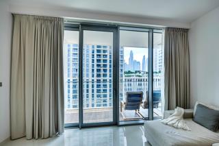 Astonishing apartment in Beachfront - Dubai - 4