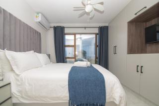 17 The Shades Umhlanga Rocks - Durban - 7