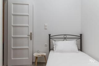 Modern and Cozy apartment in the heart of Athens - 1