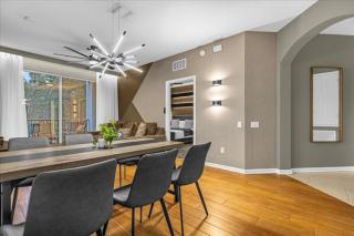 3 Bedrooms- 2 Bathrooms- Vista Cay 4024-203 Bd - 6