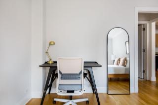 Murray Hill 1br w elevator gym nr library NYC-1282 - 2