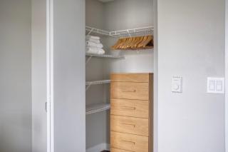 First Hill 1br w gym lounge rooftop SEA-695 - 1