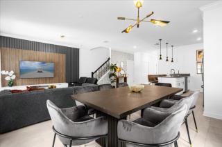 5 Bedrooms- 4 Bathrooms- Storey Lake 2432Rt New - 7