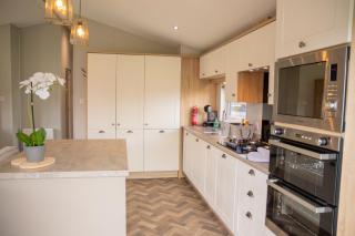 Pinehurst Luxury Lodge, Tattershall Lakes - Tattershall - 3
