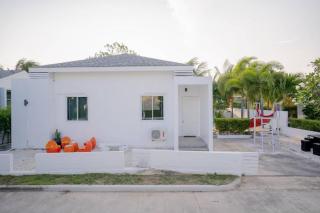 Near Beach Two Pool villa 2 - Ban Bo Prakhon - 3