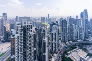 Stylish 2BR Retreat Wi-Fi & Pool Access - 5