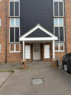 Lakeside apartment with FREE parking / M25 - Purfleet - 9