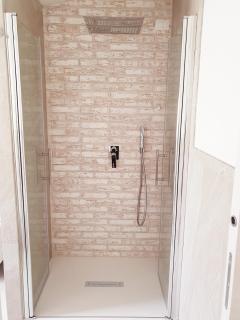 Private Housing - NEW ATTIC - 350m dal mare - La Caletta - 2