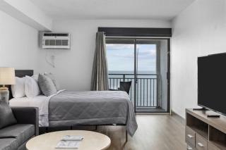 Direct Ocean Front Queen Suite! Sea Mist Resort 21006 - Perfect for 2 guests! - Myrtle Beach - 9