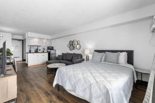 Direct Ocean Front Queen Suite! Sea Mist Resort 21006 - Perfect for 2 guests! - Myrtle Beach - 5