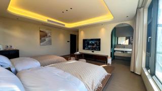 Lijiang Painted Mountain Cloud House Boutique B&B - 3