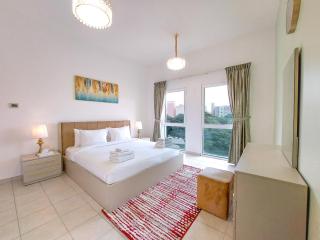 Luxury & Spacious 1 Bedroom proximity to Metro & Amenities - 0