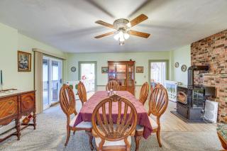 Pet-Friendly Franklinville Farmhouse with Sunroom! - - 6